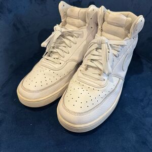 EUC Nike Court Vision Mid White men’s Sz 13 high top basketball shoes sneakers